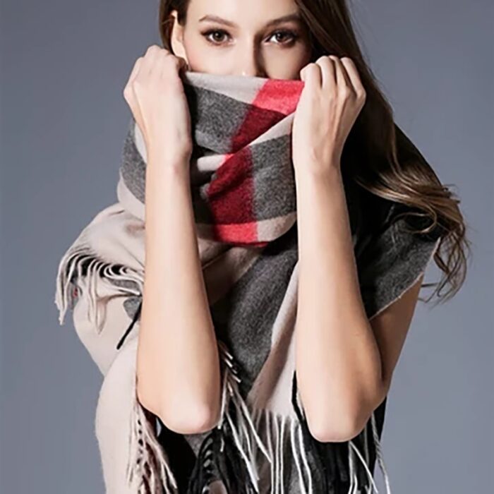 2020 Luxury brand plaid scarves cashmere shawls women winter warm plaid shawl cloak ms thick blankets